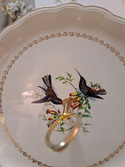 Плато за сервиране