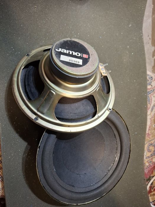 Високоговорители jamo