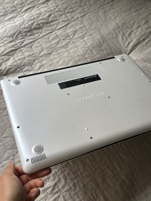 DELL Inspiron Бяла перла SSD, intel Core