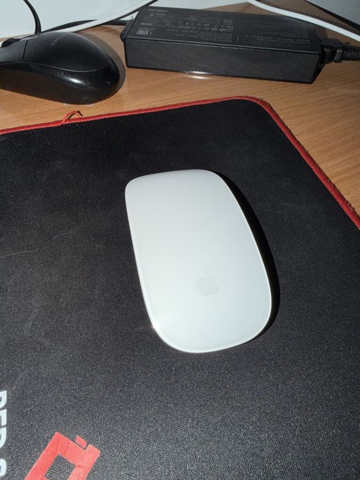 Apple Magic Mouse 2 ( USB-A, Lightning)