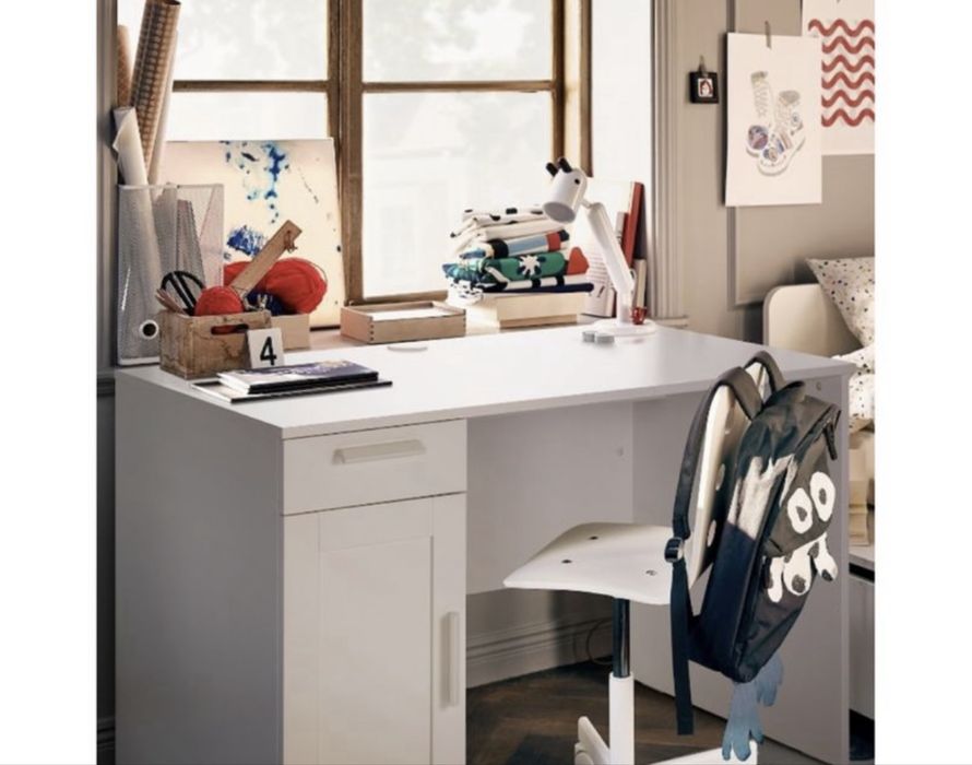 Стол икеа в хорошем состоянии