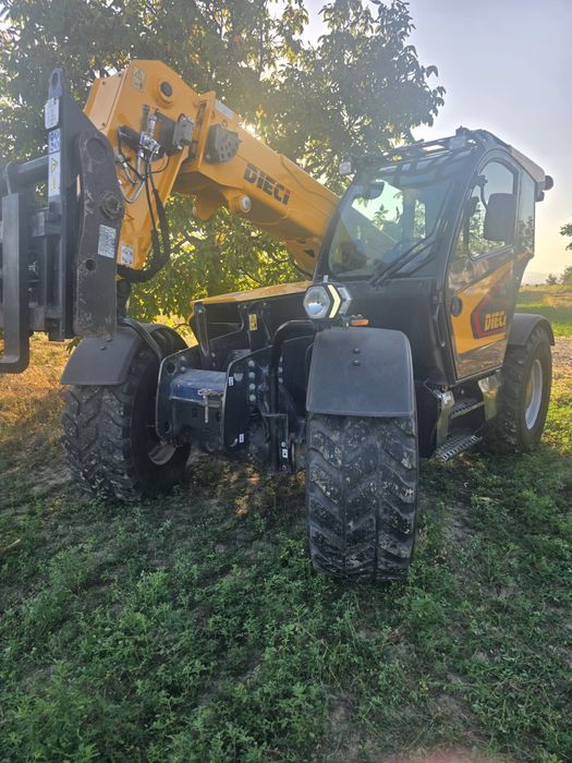 Vând încărcător telescopic DIECI