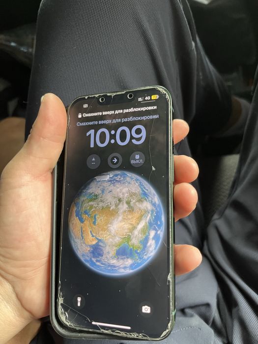 Айфон 13 с гарантии