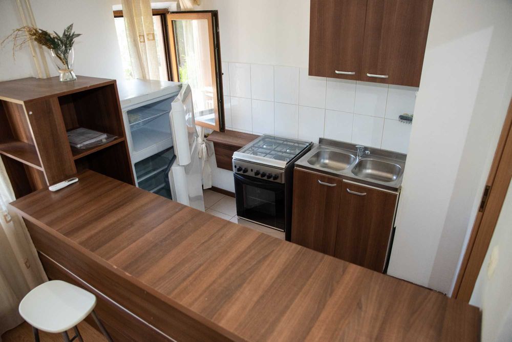 Particular inchiriez garsoniera 44 m2 Rau Colentina