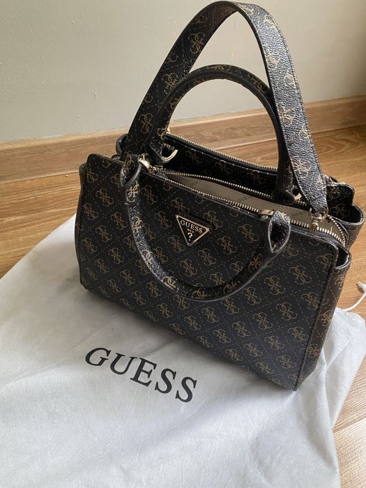 Vand geanta Guess originala adusa din Italia
