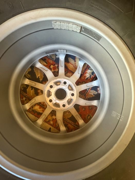 Set complet Jante 17” OEM + 225/65R17 Goodyear + TPMS