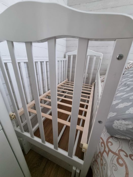 Продам детскую кроватку (манеж)