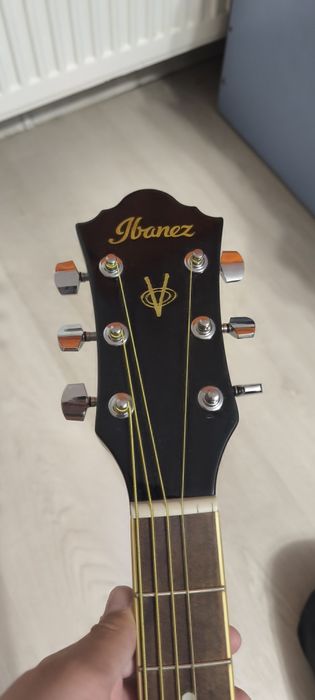 Chitara acustica 6 corzi
