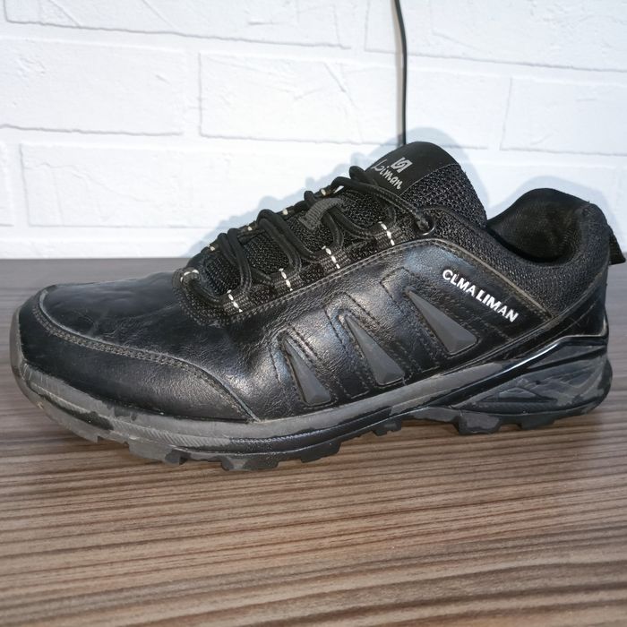 Продам кроссовки