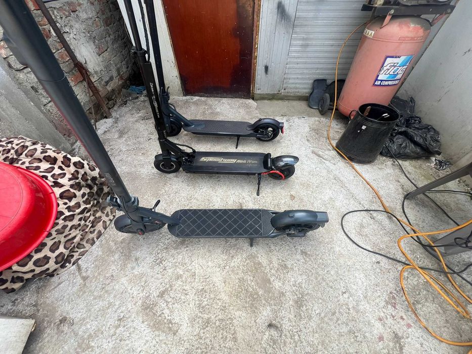 trotinete electrice diverse modele