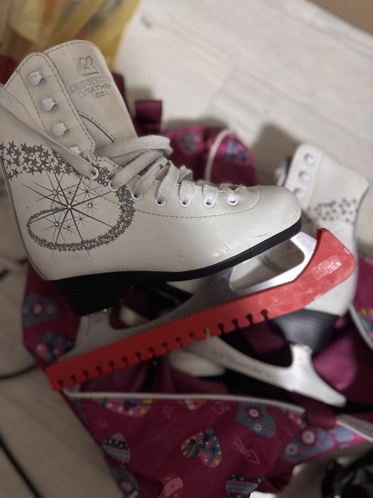 Продам коньки 32р