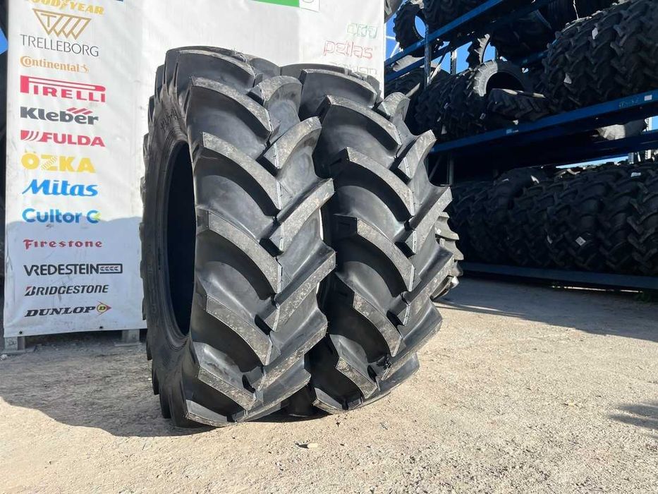 Anvelope noi 13.6-24 cu 8 pliuri pentru tractor fata marca OZKA