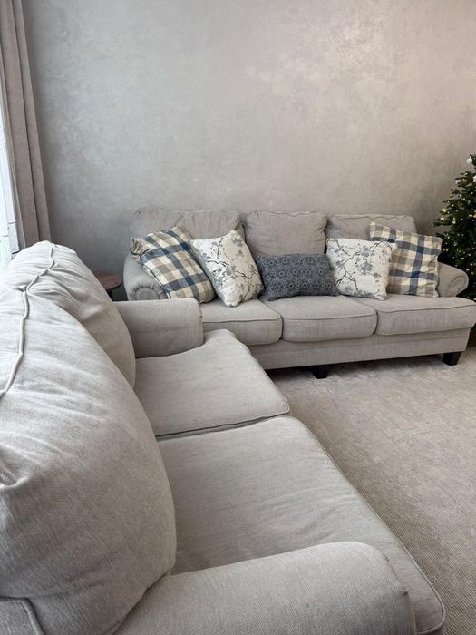 Диван Ashley бежевый