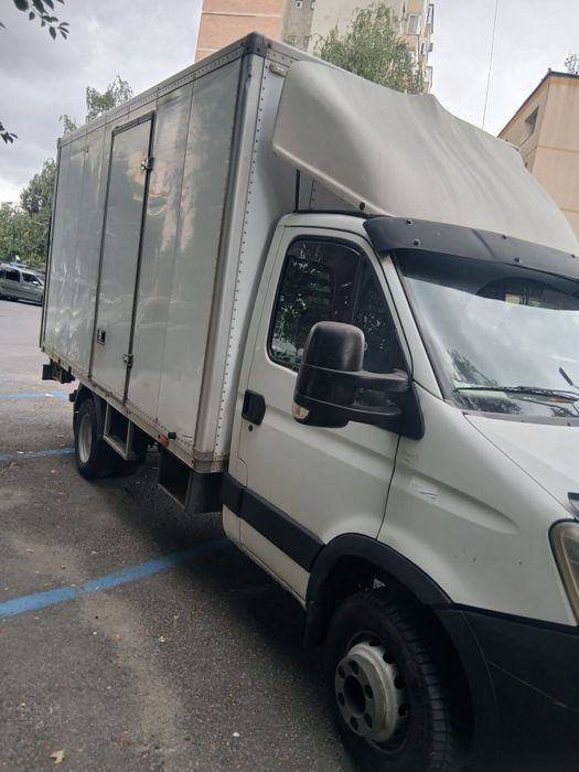 Vand utilitara iveco daily