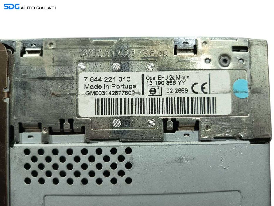 Unitate Radio CD Player Blaupunkt cu Display CD30 Opel Astra H 2004 - 2010 Cod 453116246 13190856 13275077 [L6669]