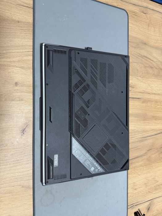 Игровой ноутбук ASUS ROG STRIX G16