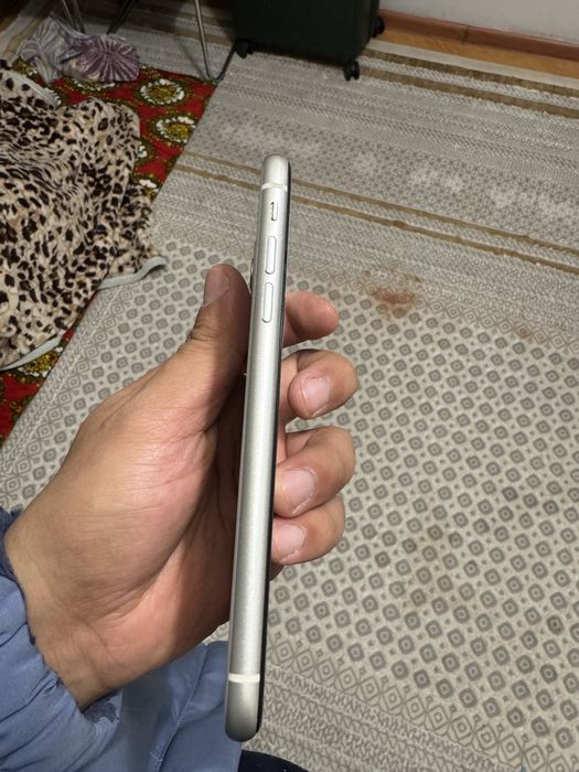 Продам айфон 11 за 80000