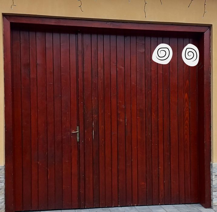 Vând Poarta din lemn de Brad!