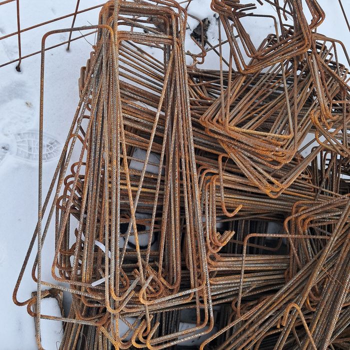 De vanzare Etrieri FY 8