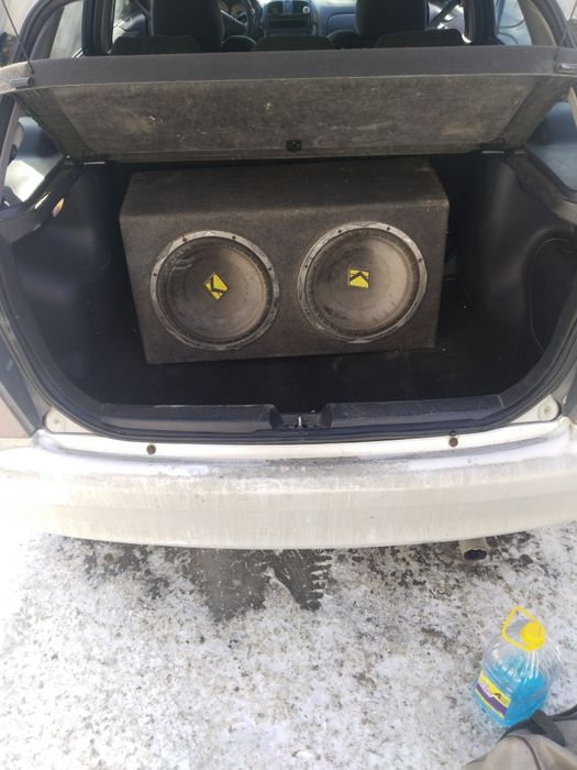 Сабвуфер активный