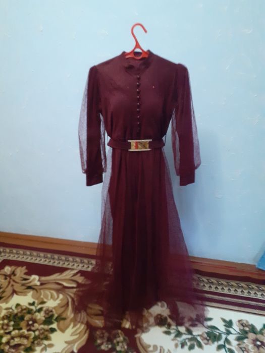 Вечерные платье.