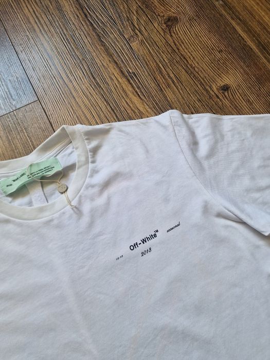 Страхотна мъжка тениска OFF WHITE  размер L / XL,нова