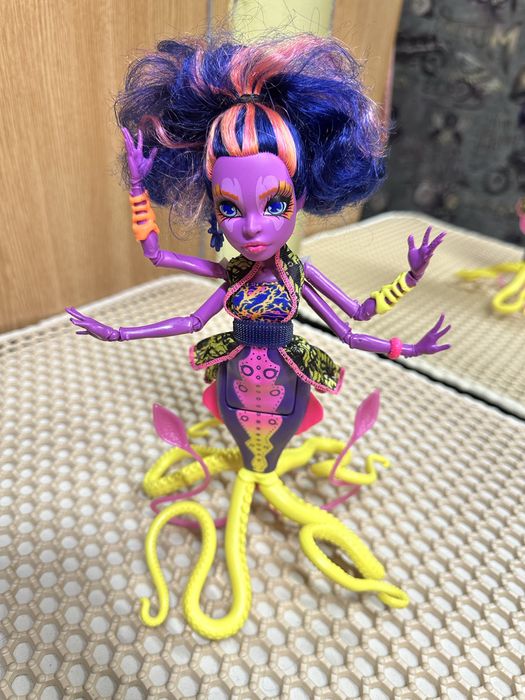 Продам куклу  монстр хай!
