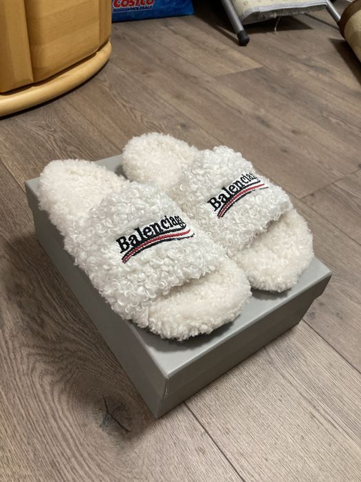 Balenciaga Fur Slides Alb ( 37 ; 38 ; 39 )