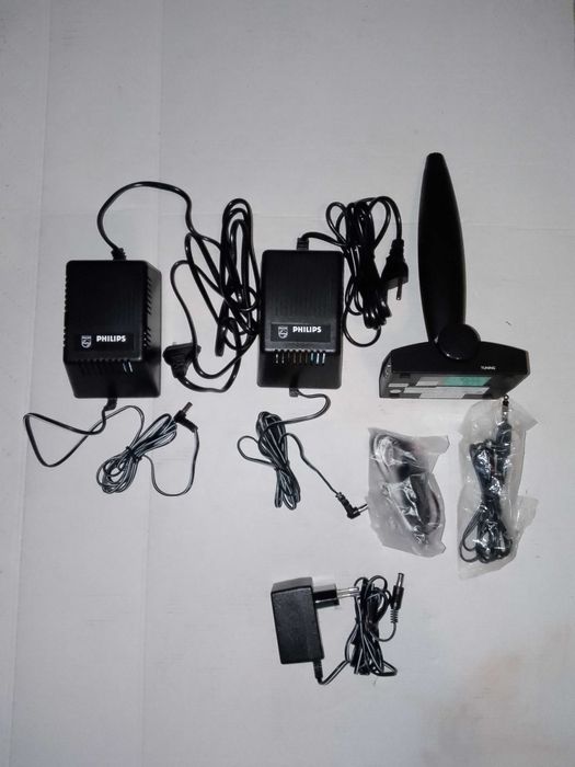 Безжични FM стерео високоговорители PHILIPS