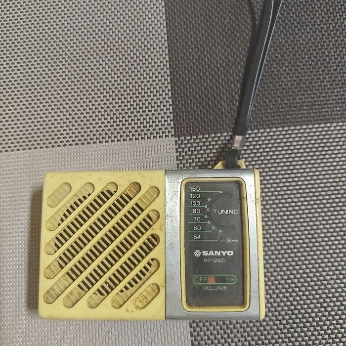 Radio receptor sanyo Rp 1280
