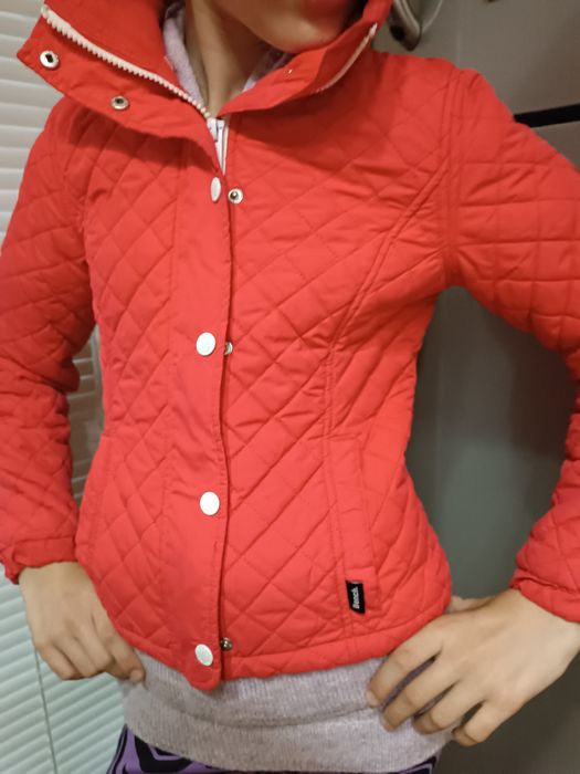 Красиво яке на "Bench"