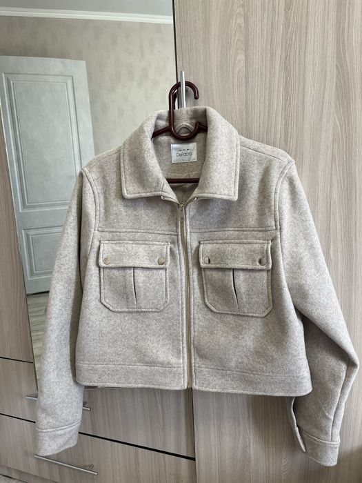 Пальто новое продам