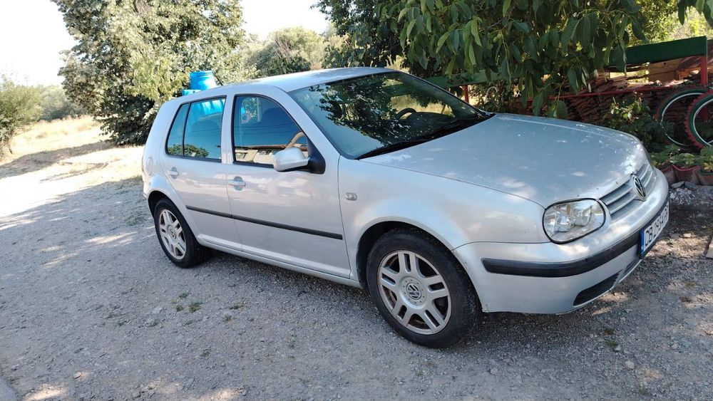 VW Golf 4 1998г. 110 к.с