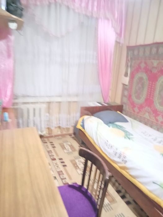 Товоксойда 3 хоналик квартира сотилади.