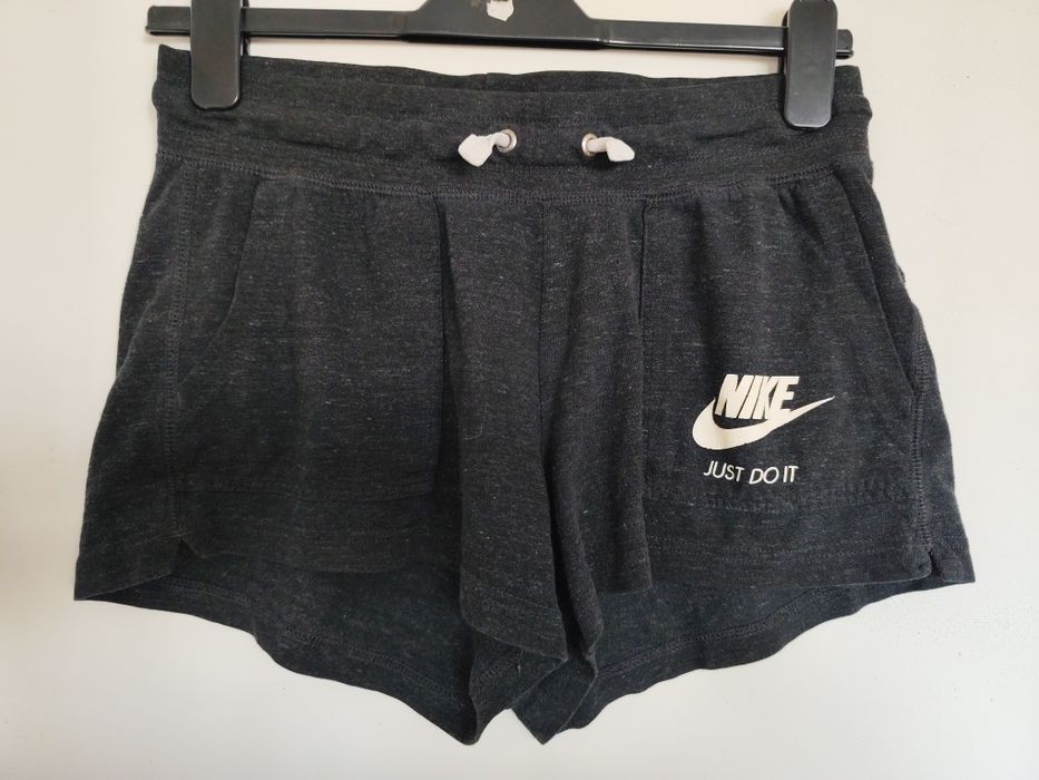 Nike pantaloni scurți