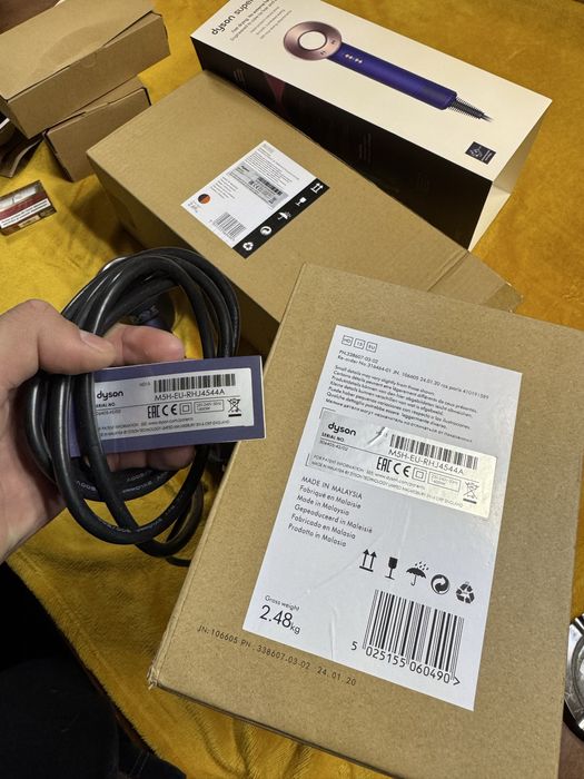 Uscator Par Dyson Supersonic nou Cutie