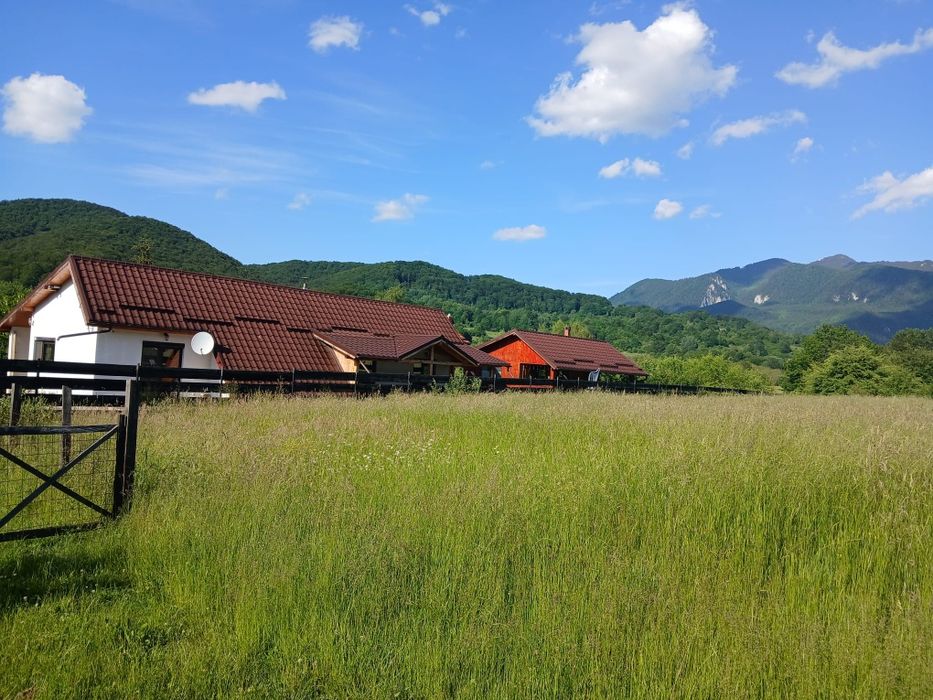 Vând teren zona cheile Râșnoavei