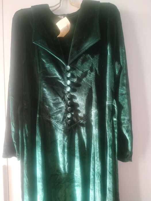 Платье велюр зелёное 50-52 размер