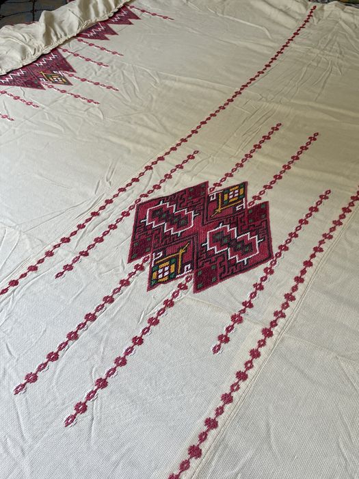 Кувертюра за спалня, ръчно шито на панама