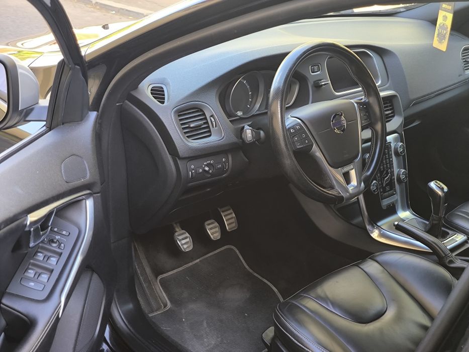 De vânzare Volvo V40