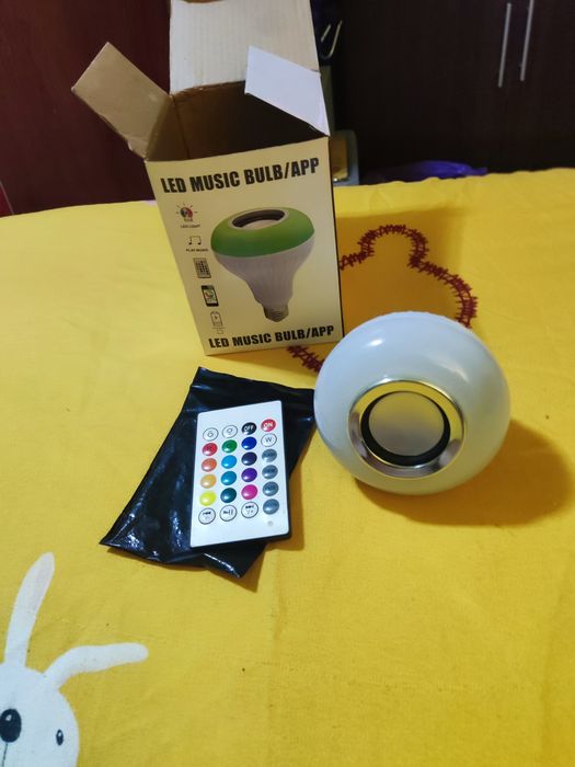 Bec Smart cu bluetooth