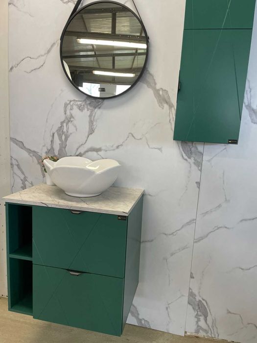 НАЛИЧНИ !! Шкафове за Баня Мебели за баня