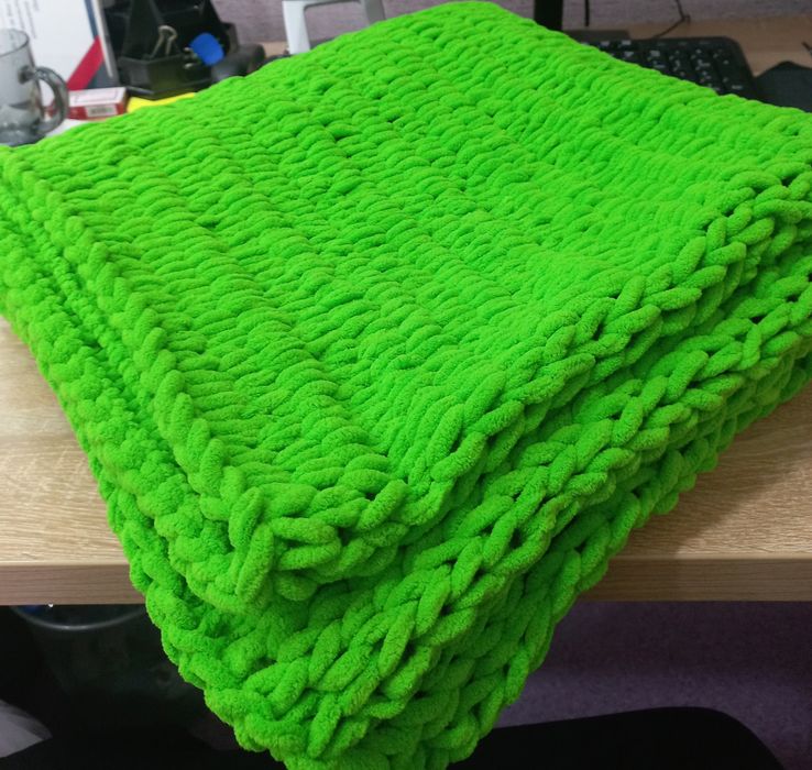 Пледики из гипоалергенной плюшевой пряжи