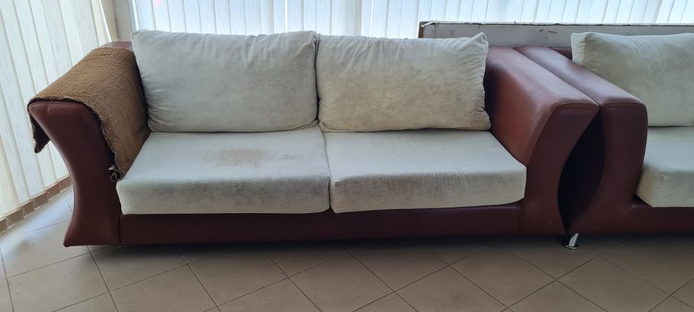 Продавам три местен диван