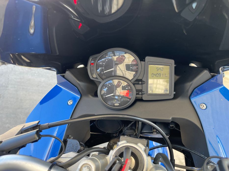 Motocicleta BMW f800st