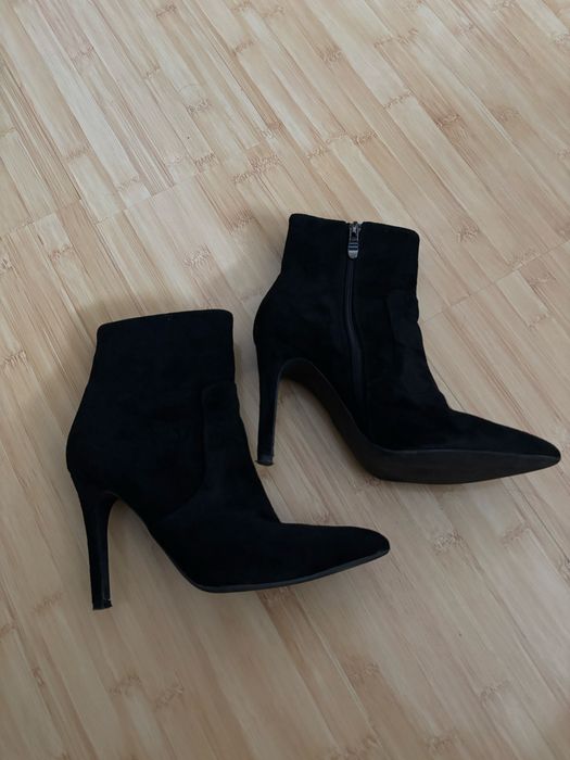 Botine cu toc inalt stiletto!