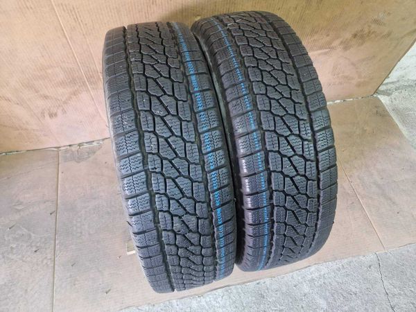 2 Firestone R15C 215/70
зимни бусови гуми 
DOT2521