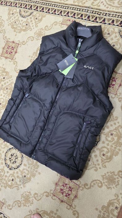 Оригинальная жилетка BOSS