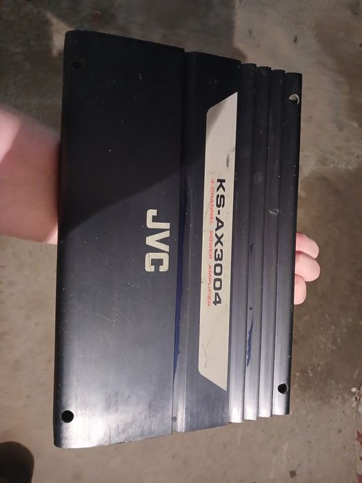 усилитель JVC для автозвук