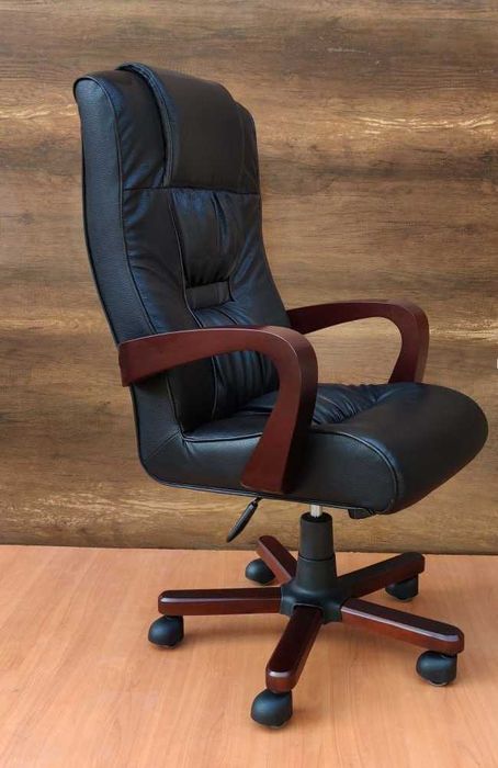 Kreslo sotiladi manzil Gala Osiyo dexqon bozori yonida